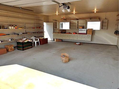 5115 51 Street, Mannville, AB - Indoor Photo Showing Garage