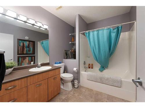 5805 23 Street, Lloydminster, AB - Indoor Photo Showing Bathroom