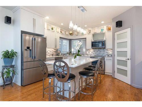 5805 23 Street, Lloydminster, AB - Indoor Photo Showing Kitchen With Upgraded Kitchen