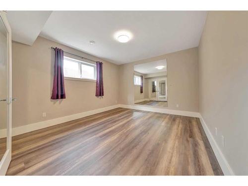 1807 59A Avenue, Lloydminster, AB - Indoor Photo Showing Other Room