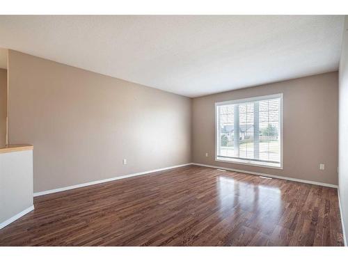 6608 39 Street, Lloydminster, AB - Indoor Photo Showing Other Room