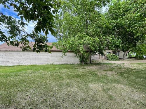 118 1 Street, Paradise Valley, AB - Outdoor