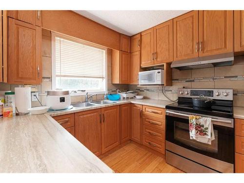 405 Main Street, Maidstone, SK - Indoor Photo Showing Kitchen With Double Sink