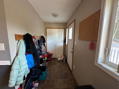 5112 54 Street, Mannville, AB - Indoor Photo Showing Other Room