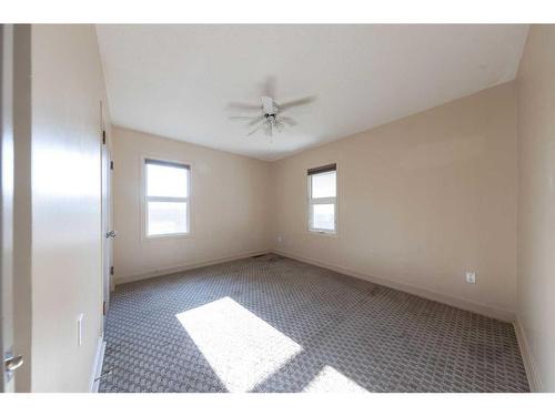 5203 46 Street, Lloydminster, AB - Indoor Photo Showing Other Room