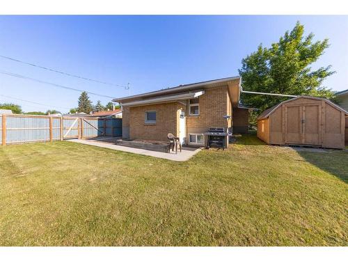 5203 46 Street, Lloydminster, AB - Outdoor With Exterior