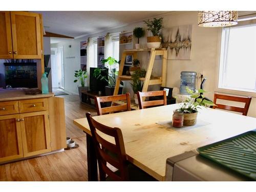 112 1St Avenue East, Neilburg, SK - Indoor Photo Showing Dining Room