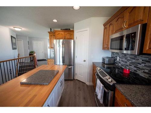 1137 24 Street, Wainwright, AB - Indoor Photo Showing Kitchen