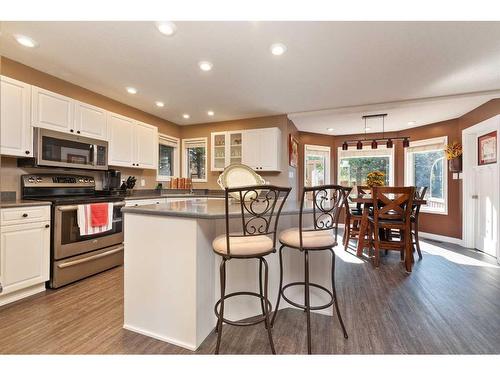 2606 51 Avenue, Lloydminster, AB - Indoor Photo Showing Kitchen