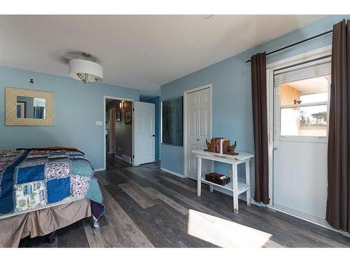 2606 51 Avenue, Lloydminster, AB - Indoor Photo Showing Bedroom