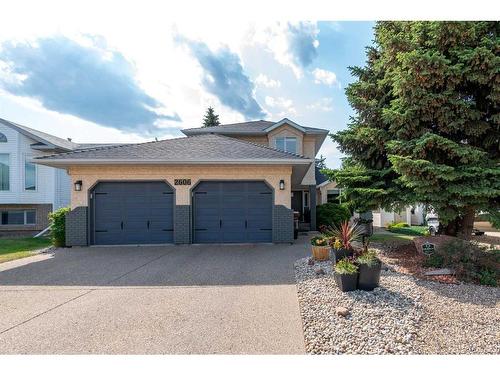 2606 51 Avenue, Lloydminster, AB - Outdoor