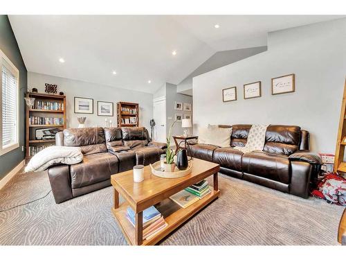 2023 56 Avenue, Lloydminster, AB - Indoor Photo Showing Living Room