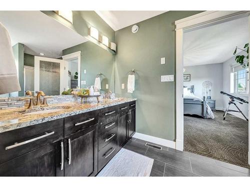 2023 56 Avenue, Lloydminster, AB - Indoor Photo Showing Bathroom