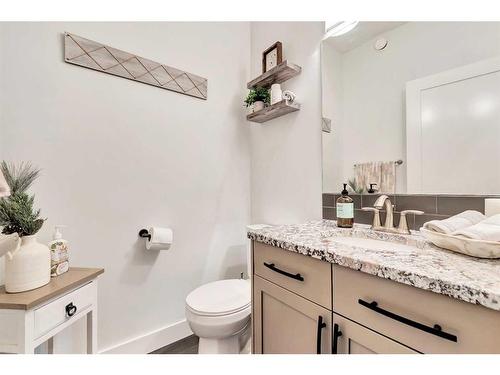 2023 56 Avenue, Lloydminster, AB - Indoor Photo Showing Bathroom