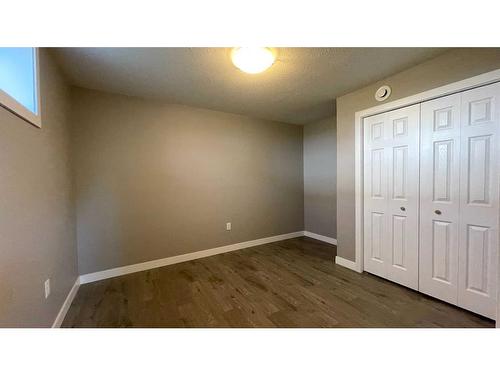 837 4 Avenue, Wainwright, AB - Indoor Photo Showing Other Room