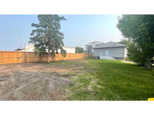 837 4 Avenue, Wainwright, AB - Outdoor With Backyard