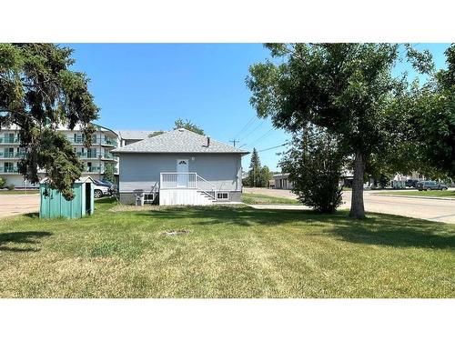 837 4 Avenue, Wainwright, AB - Outdoor