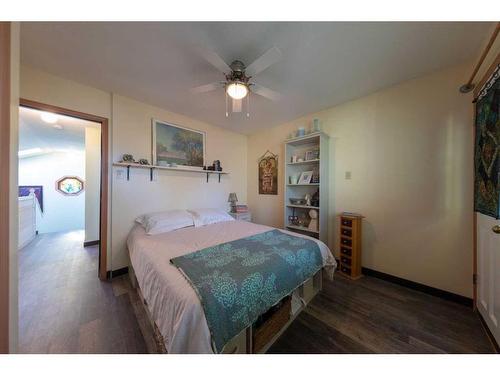 63 Sandy Beach, Sandy Beach (Sask), SK - Indoor Photo Showing Bedroom