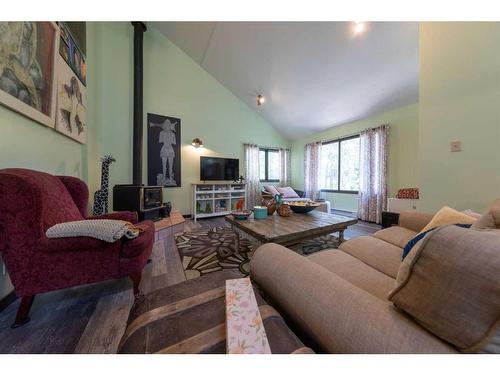 63 Sandy Beach, Sandy Beach (Sask), SK - Indoor Photo Showing Living Room