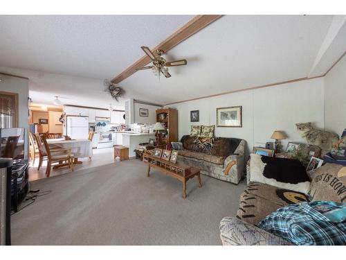 Ne-33-46-28-W3, Rural, SK - Indoor Photo Showing Living Room