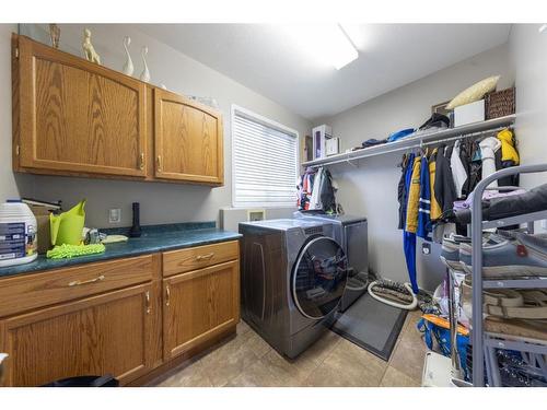 3609 64 Avenue Close, Lloydminster, AB - Indoor Photo Showing Laundry Room