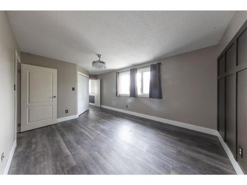 5406 31 Street, Lloydminster, AB - Indoor Photo Showing Other Room