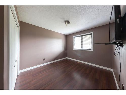 5406 31 Street, Lloydminster, AB - Indoor Photo Showing Other Room