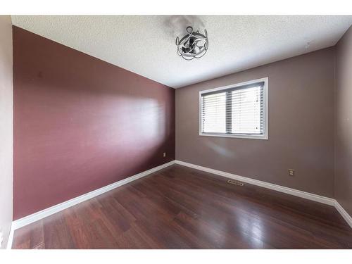 5406 31 Street, Lloydminster, AB - Indoor Photo Showing Other Room