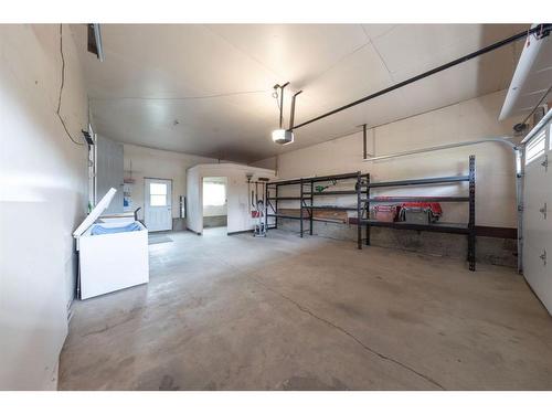 5406 31 Street, Lloydminster, AB - Indoor Photo Showing Garage