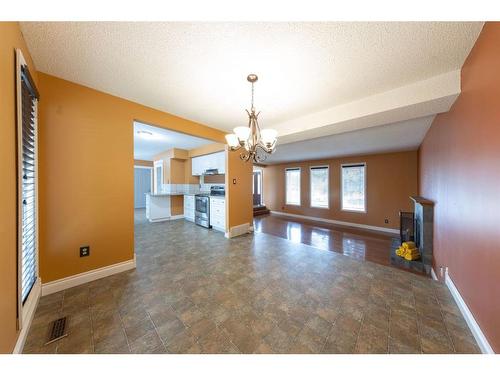 5406 31 Street, Lloydminster, AB - Indoor