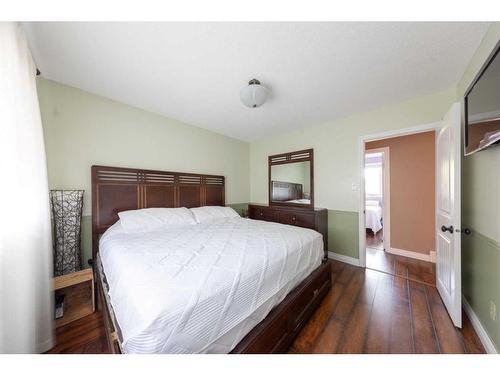 31 Alberta Crescent, Lloydminster, AB - Indoor Photo Showing Bedroom