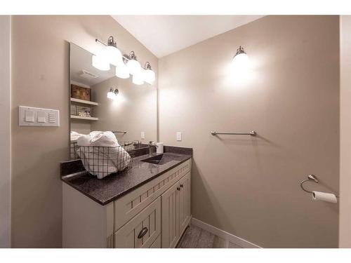 31 Alberta Crescent, Lloydminster, AB - Indoor Photo Showing Bathroom