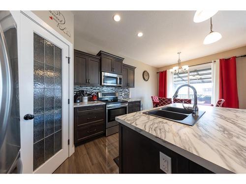 7309 35 Street, Lloydminster, AB - Indoor Photo Showing Kitchen With Double Sink With Upgraded Kitchen