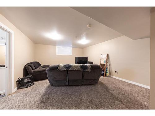 7309 35 Street, Lloydminster, AB - Indoor