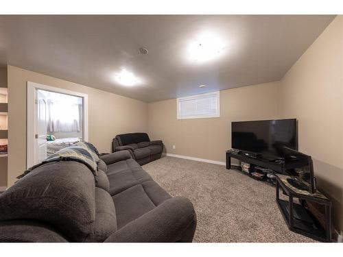 7309 35 Street, Lloydminster, AB - Indoor