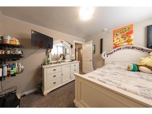 7309 35 Street, Lloydminster, AB - Indoor Photo Showing Bedroom