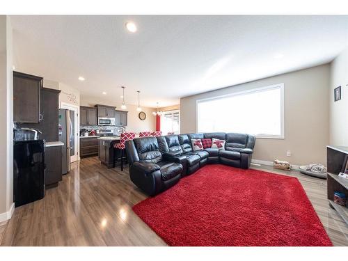 7309 35 Street, Lloydminster, AB - Indoor Photo Showing Living Room