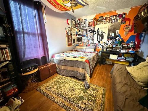 1102 3 Avenue, Wainwright, AB - Indoor Photo Showing Bedroom