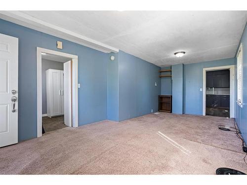 101 1 Street West, Waseca, SK - Indoor Photo Showing Other Room