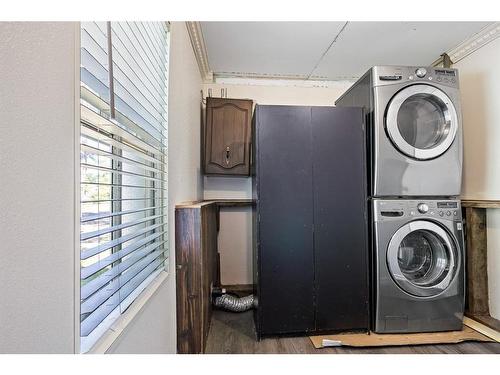 101 1 Street West, Waseca, SK - Indoor Photo Showing Laundry Room