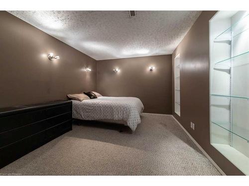 4906 58 Avenue, Lloydminster, AB - Indoor