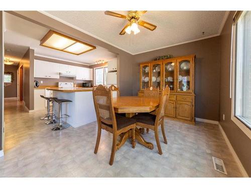 4906 58 Avenue, Lloydminster, AB - Indoor Photo Showing Dining Room