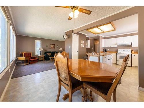 4906 58 Avenue, Lloydminster, AB - Indoor Photo Showing Dining Room