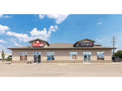 4305 57 Avenue, Lloydminster, AB 