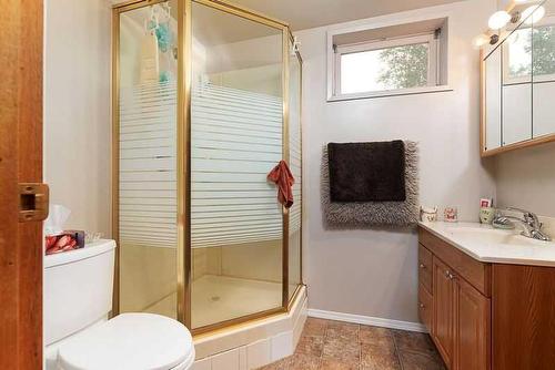 525064 Rge Rd 11, Rural Vermilion River, County Of, AB - Indoor Photo Showing Bathroom