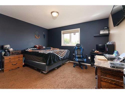 5302 50 Street, Kitscoty, AB - Indoor Photo Showing Bedroom