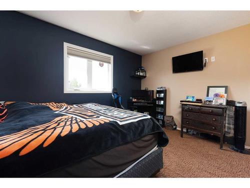 5302 50 Street, Kitscoty, AB - Indoor Photo Showing Bedroom