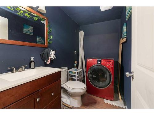 5302 50 Street, Kitscoty, AB - Indoor Photo Showing Laundry Room