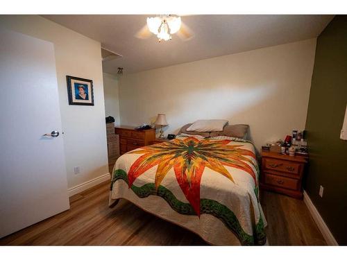 5011 49 Street, Consort, AB - Indoor Photo Showing Bedroom