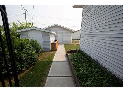 5011 49 Street, Consort, AB - Outdoor With Exterior